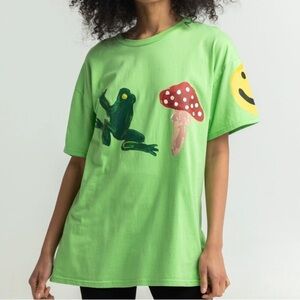 New Coney Island Picnic Doodle Oversized Tee L